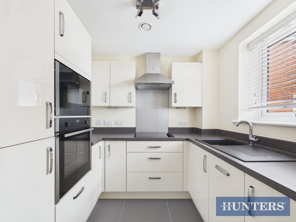 Additional image 3 of 2 bed flat for saleMolescroft Road, Beverley HU17