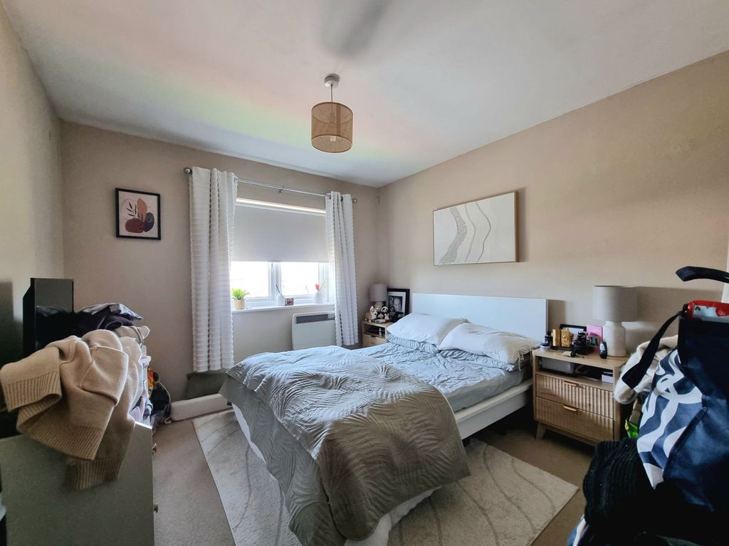 Additional image 4 of 2 bed flat for saleMaes Dewi Pritchard, Brackla CF31