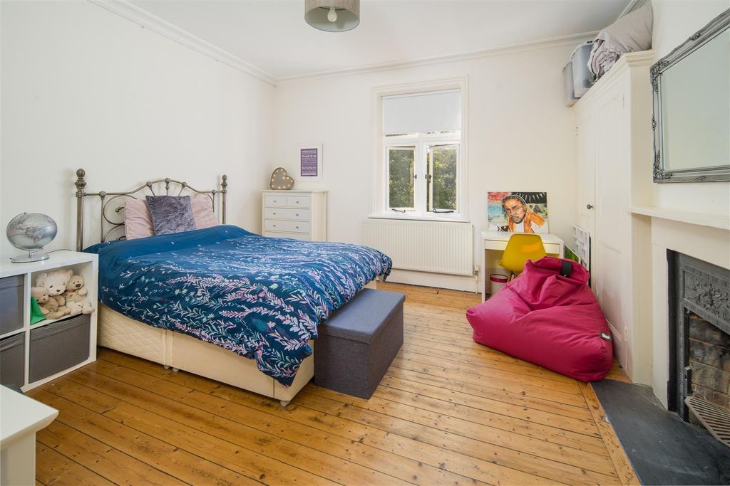 Additional image 12 of 3 bed terraced house for saleGurnard, Isle Of Wight PO31