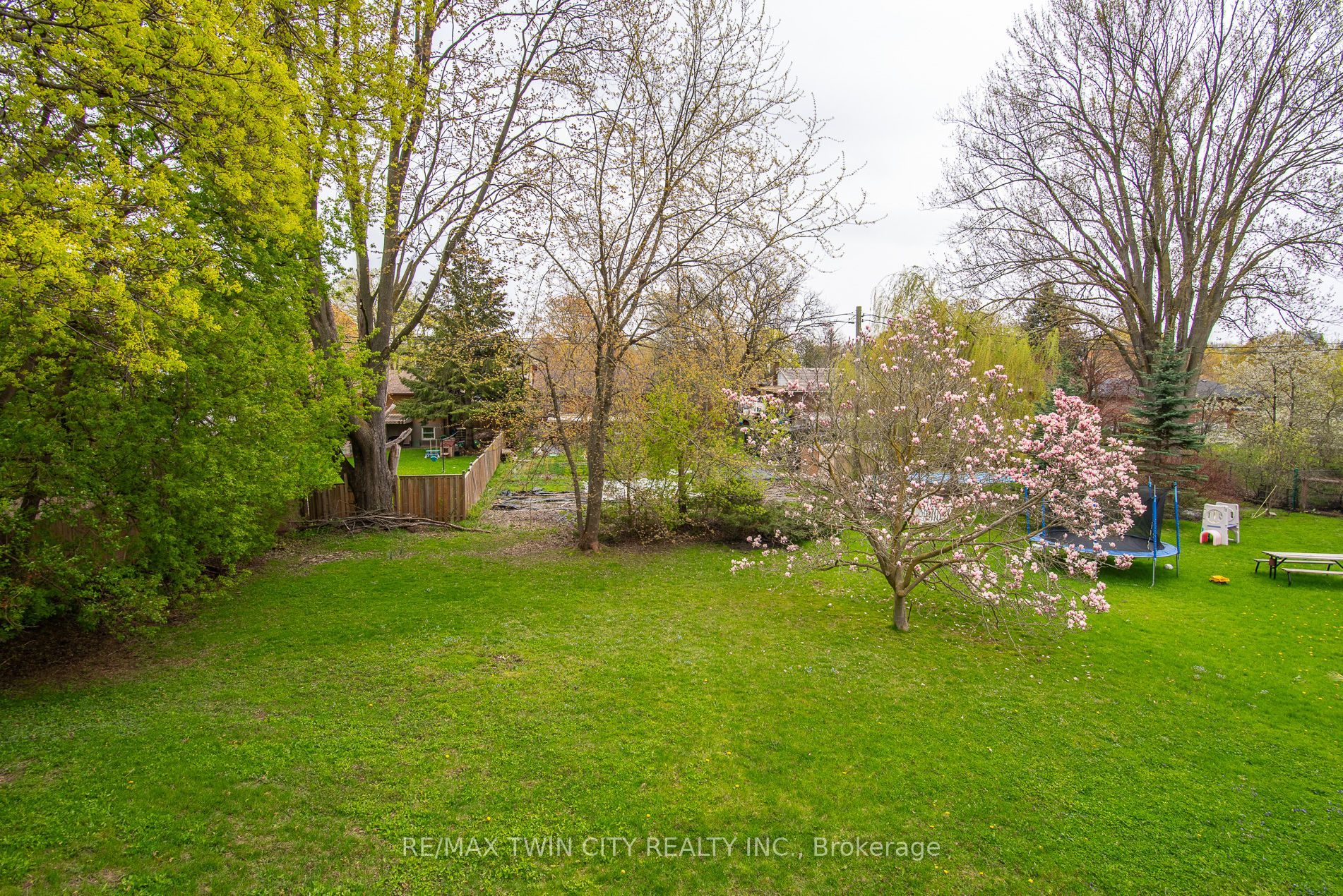 Additional image 6 of 143 Bridgeport Road E, Waterloo, ON, N2J 2K3
