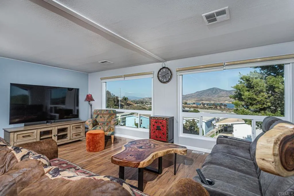 Additional image 2 of 275 S Worthington Street Unit SPC 52, Spring Valley, CA 91977
