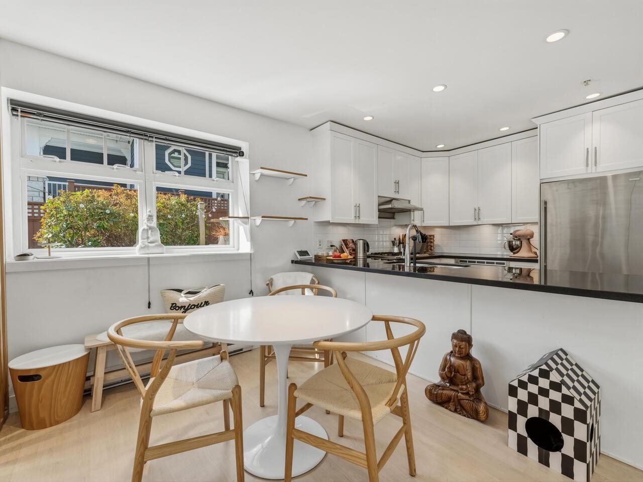 Additional image 4 of 83 15th Avenue W, Vancouver, BC, V5Y 1X7