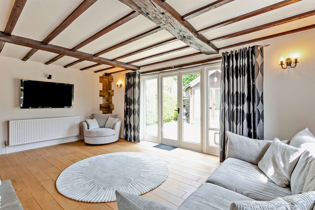Additional image 18 of 5 bed cottage for saleChurch Street, Alwalton, Peterborough PE7