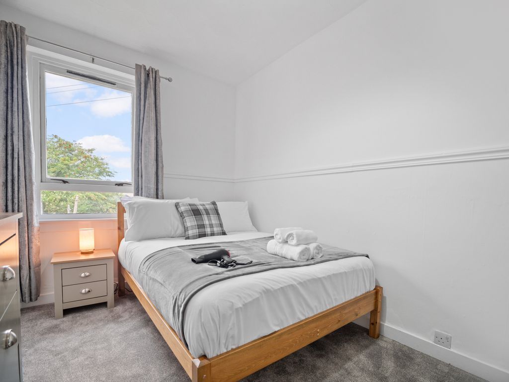 Additional image 5 of 2 bed flat to rentGlebe Road, Whitburn EH47