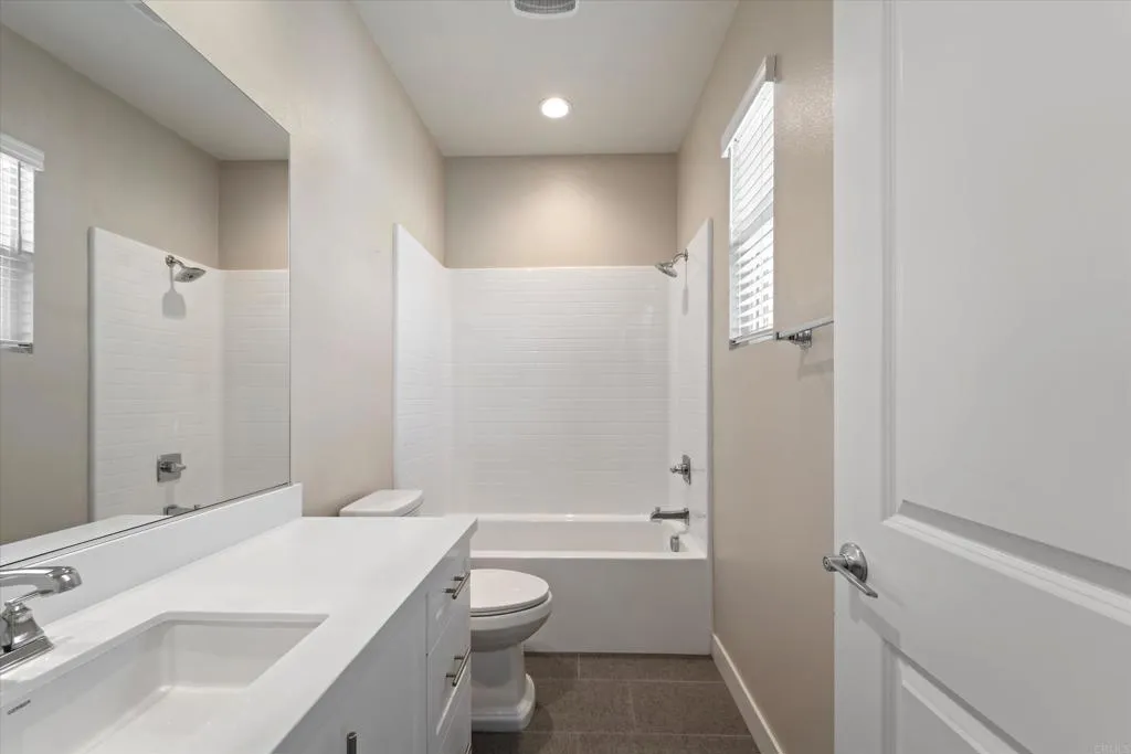 Additional image 47 of 4358 Saint Cloud Way Unit 2, Oceanside, CA 92056