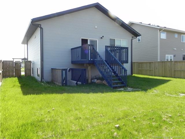 Additional image 2 of 18 Cross Street, Lacombe, AB, T4L 0J4