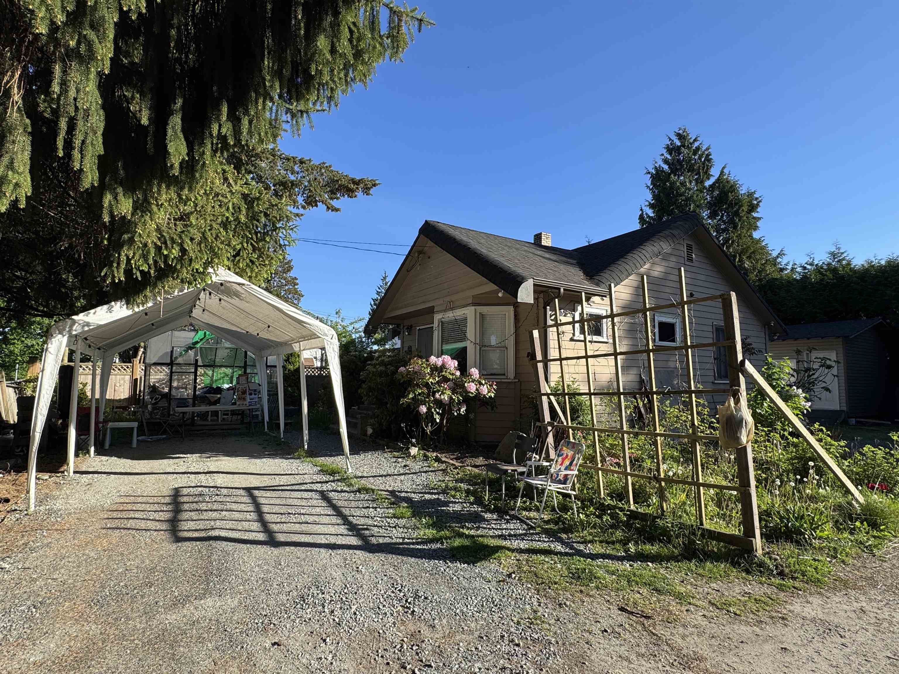 Additional image 3 of 2127 King George Boulevard, Surrey, BC, V4A 5A3
