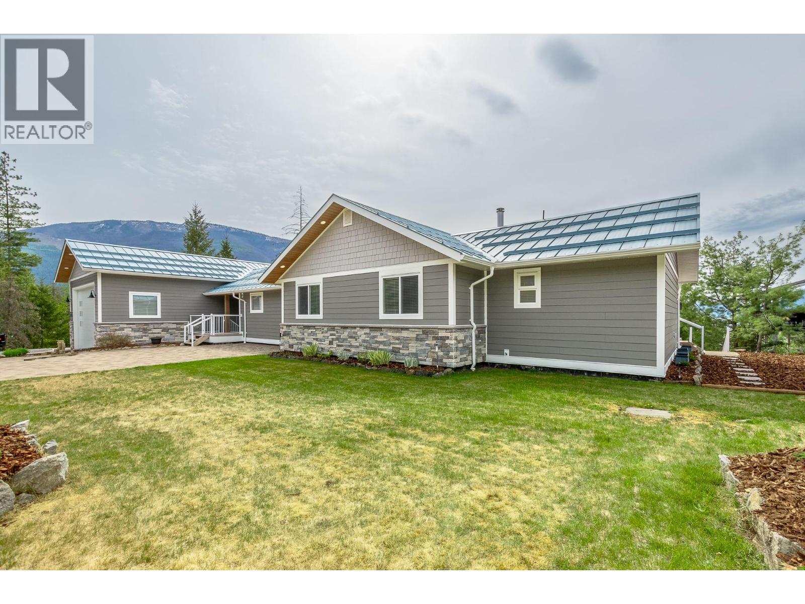 3525 Enderby Mabel Lake Road Unit# 1