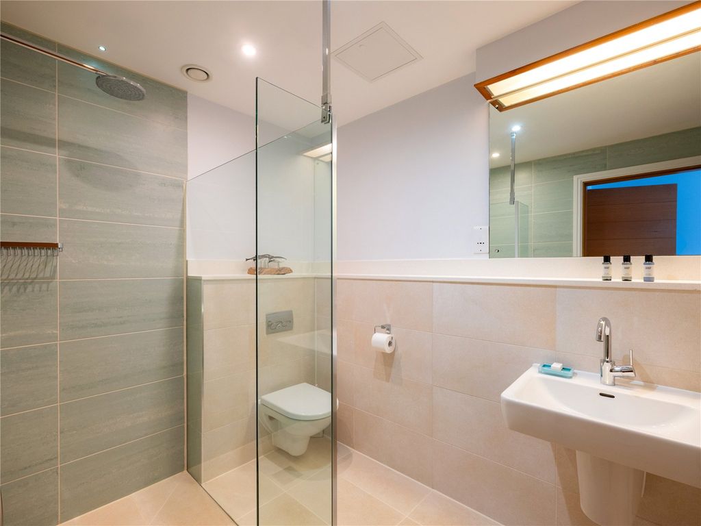 Additional image 9 of 2 bed flat for saleWatergate Bay, Newquay, Cornwall TR8
