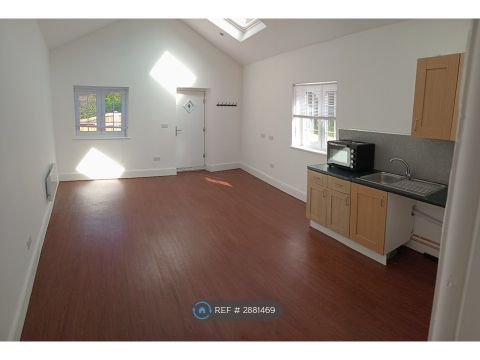Ostlings Lane, Bath BA1, Studio to rent