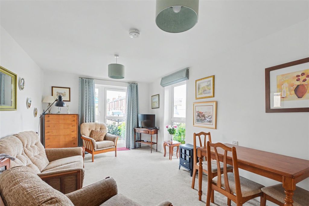 Additional image 2 of 1 bed flat for sale9 Gilbert Lodge, Wilmot Lane, Beeston, Nottingham NG9