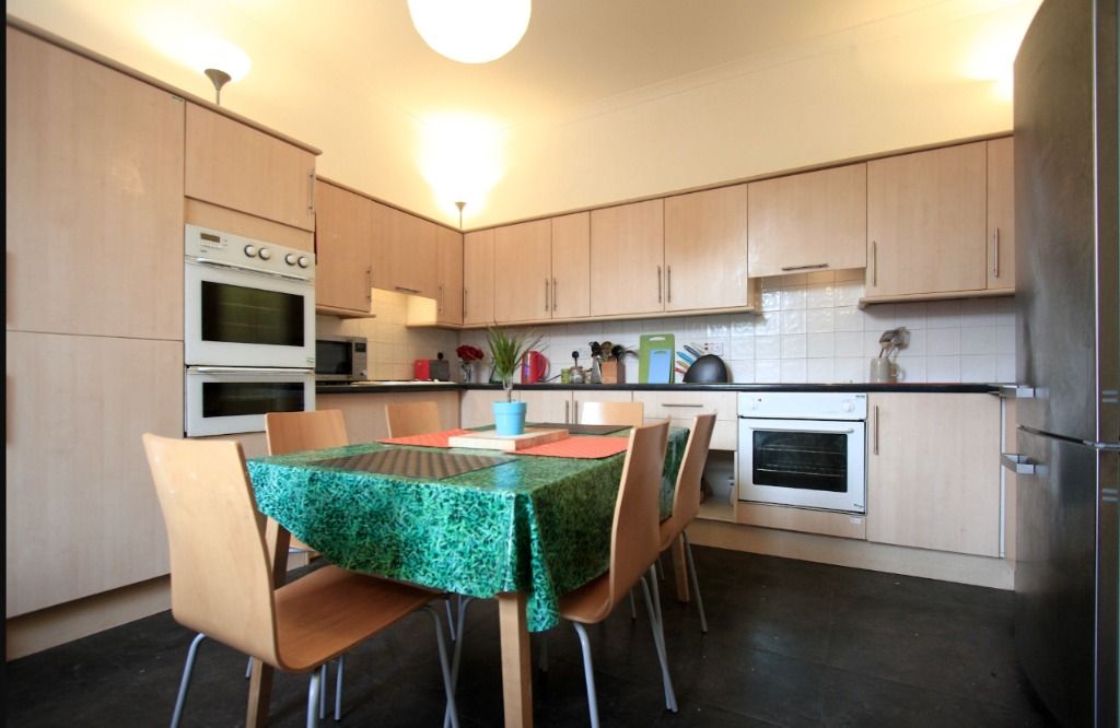 Additional image 2 of 6 bed flat to rentHMO Kelvingrove Street, Kelvingrove G3