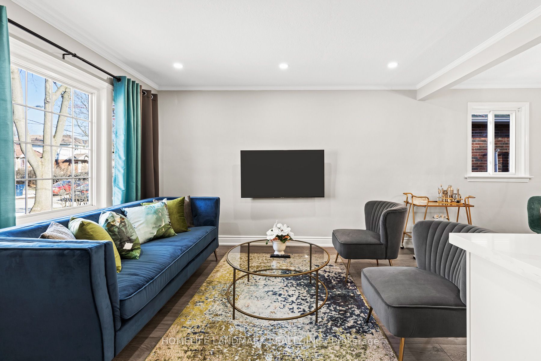 Additional image 2 of 107 Parklea Drive, Toronto, ON, M4G 2J9