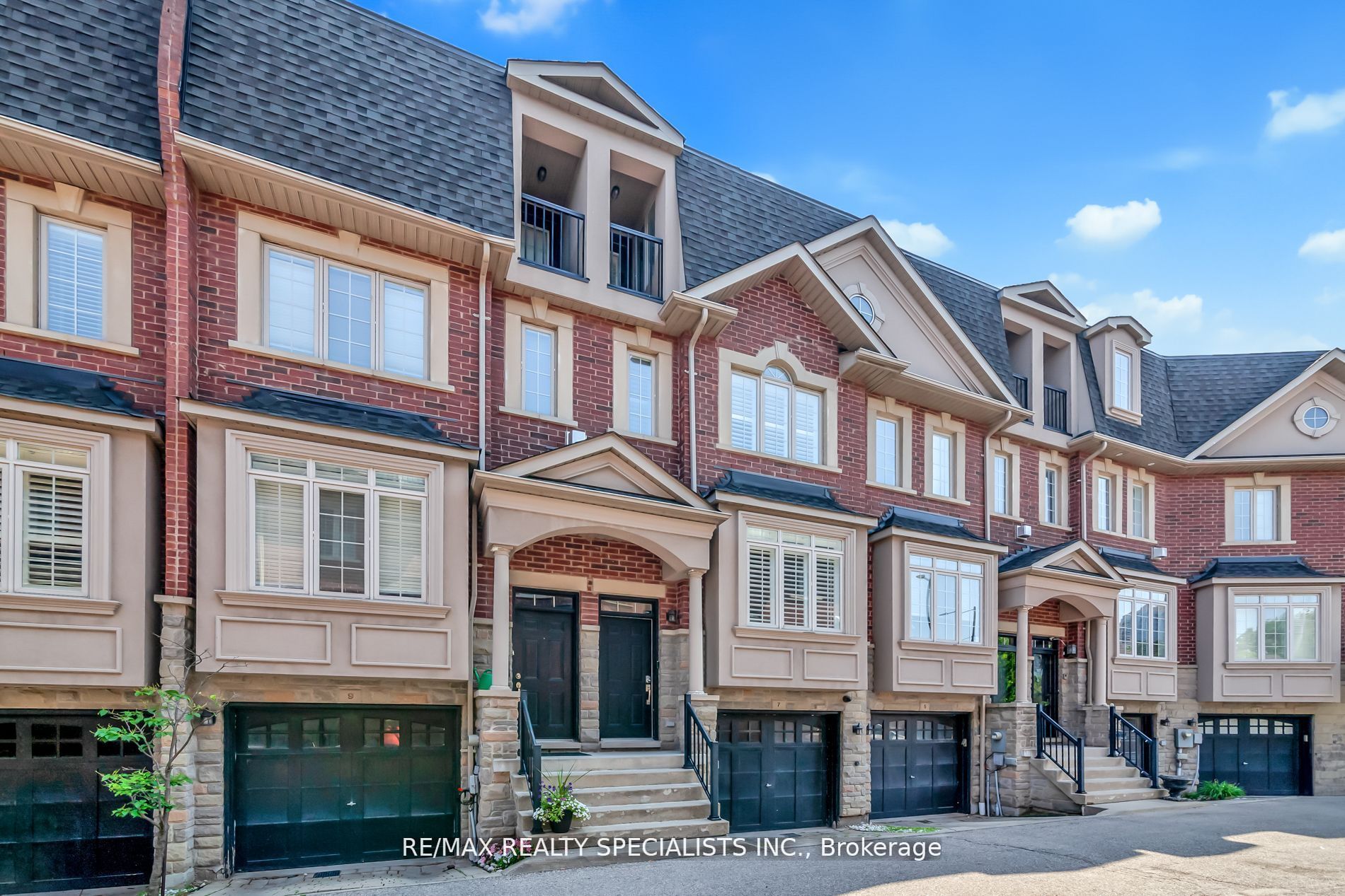 Additional image 2 of 7 Streight Lane, Toronto, ON, M9B 0A3