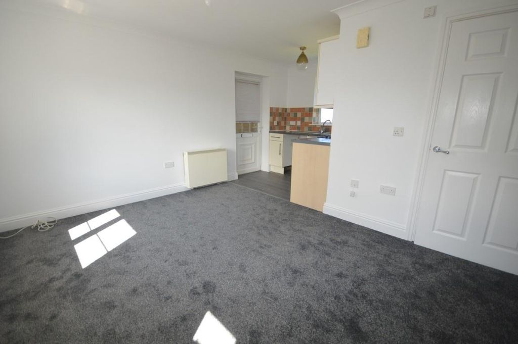 Additional image 3 of 2 bed flat to rentTresvavean Hill, Lanner, Redruth TR16