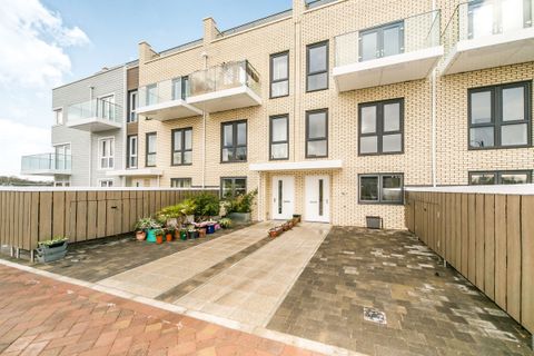 Champlain Street, Green Park Village, Reading RG2