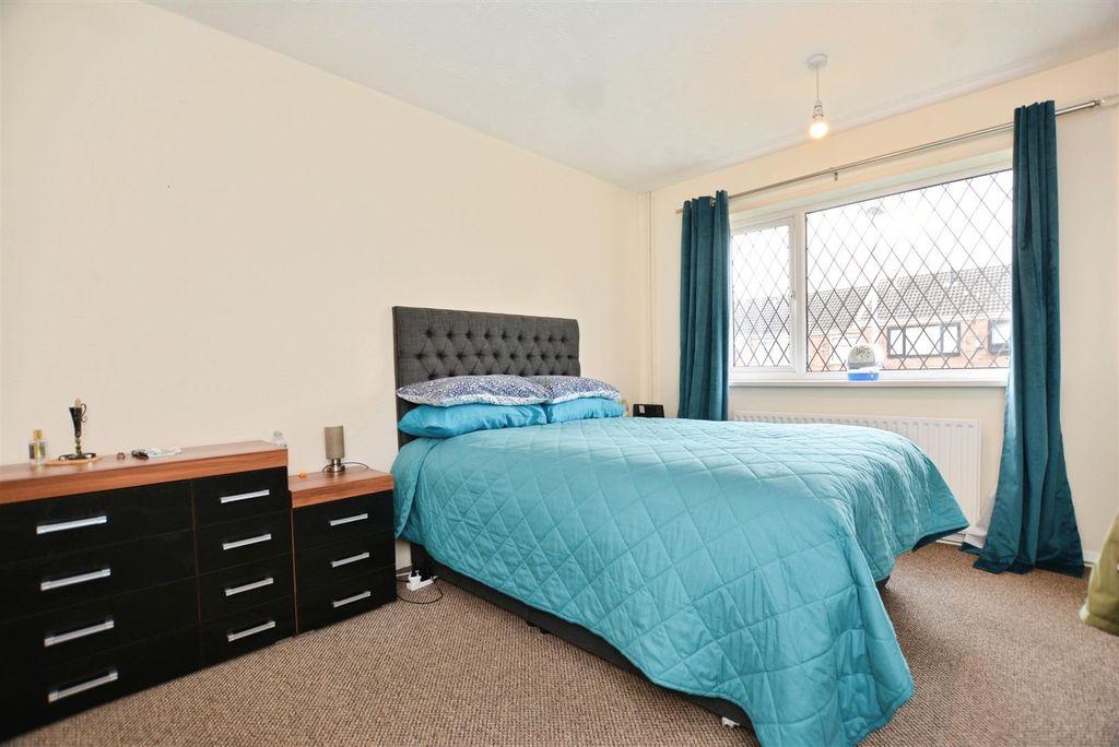 Additional image 8 of 2 bed flat for saleAncaster Court, Scunthorpe DN17