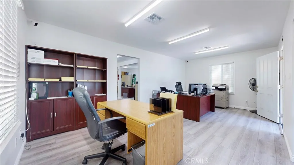 Additional image 36 of 6851 Foothill Boulevard, Tujunga, CA 91042