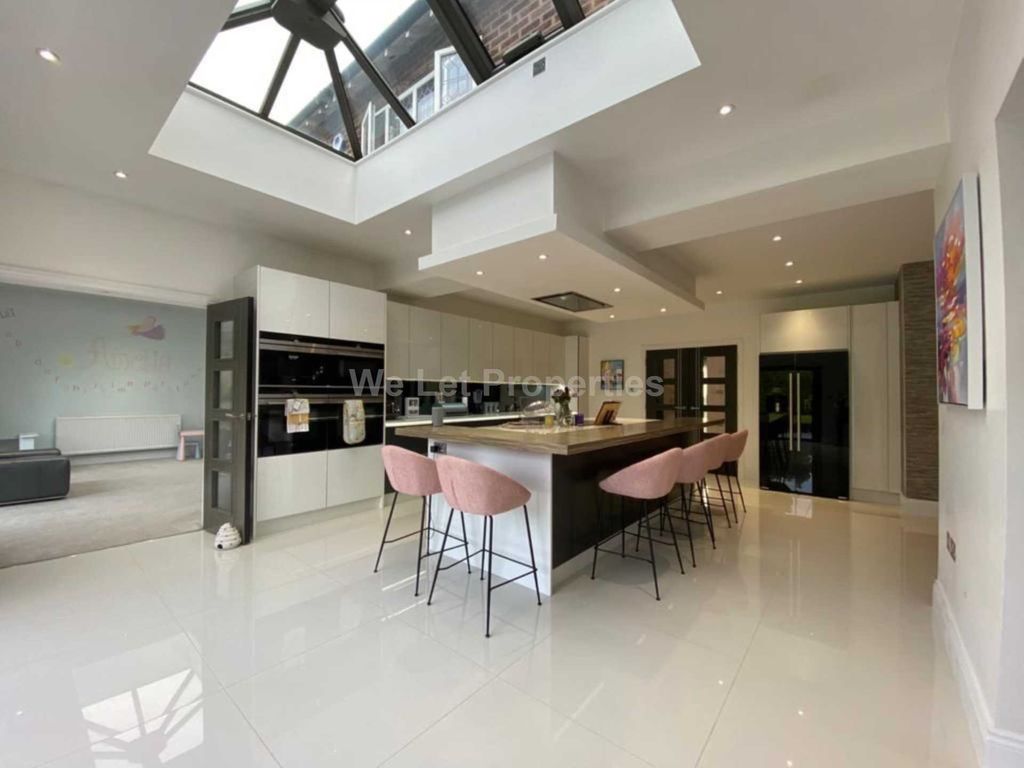 Additional image 8 of 7 bed detached house to rentSt Michaels Avenue, Bramhall SK7