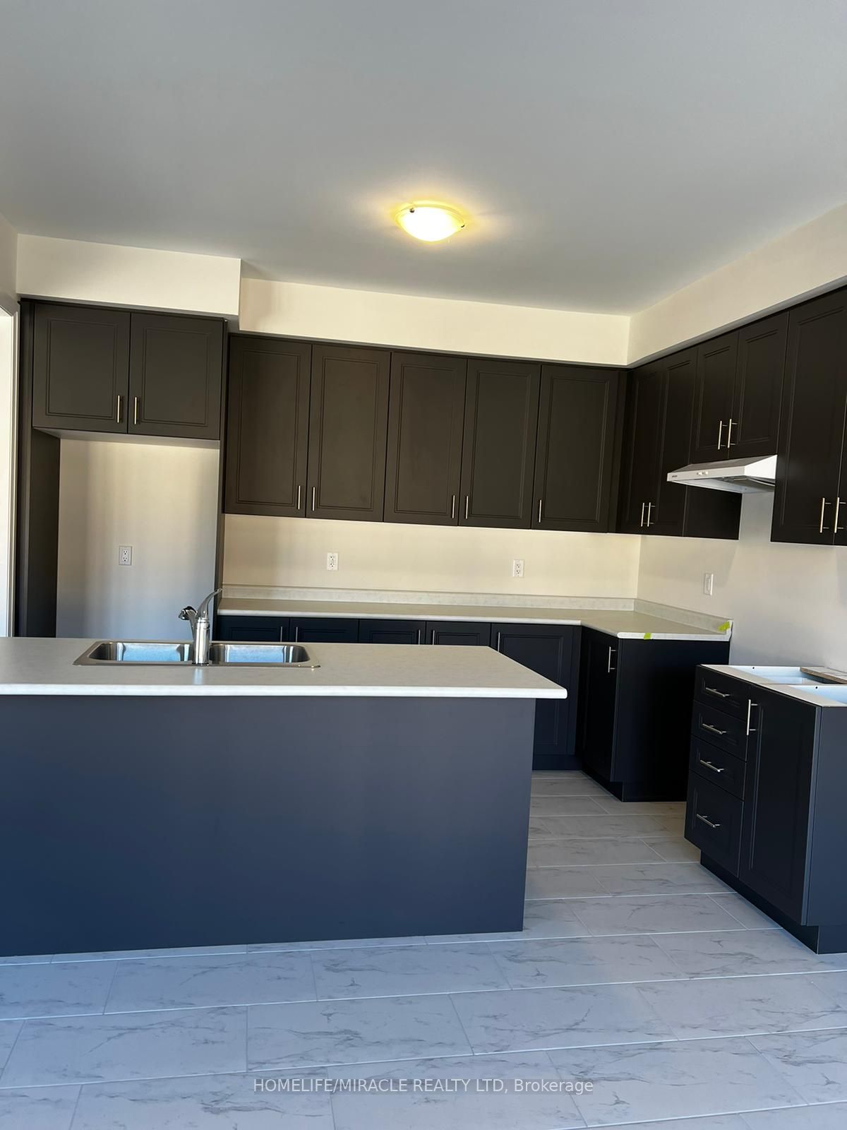 Additional image 2 of 13 Federica Crescent, Wasaga Beach, ON, L9Z 0N5