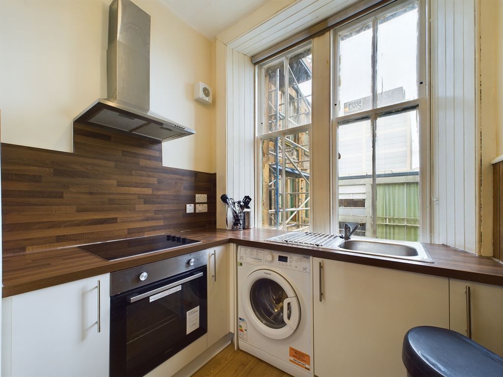 Additional image 2 of 2 bed flat to rentTownhead Terrace, Paisley PA1