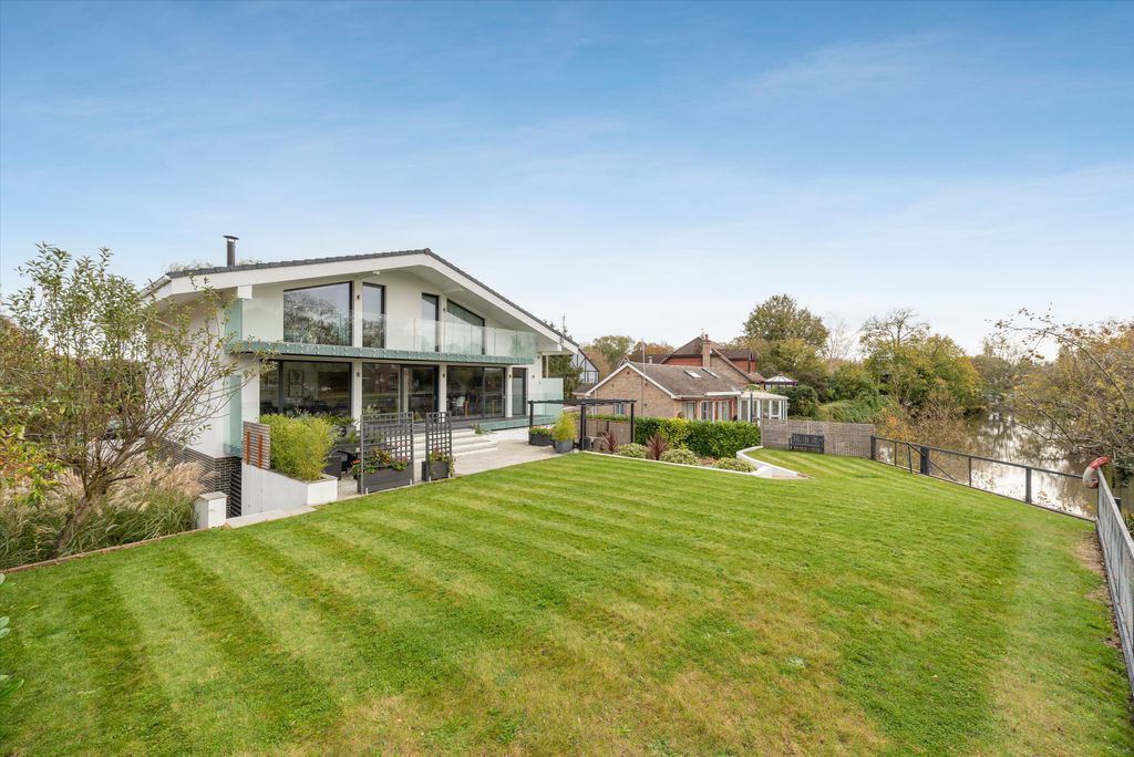 Additional image 19 of 4 bed detached house to rentHam Island, Old Windsor, Windsor, Berkshire SL4