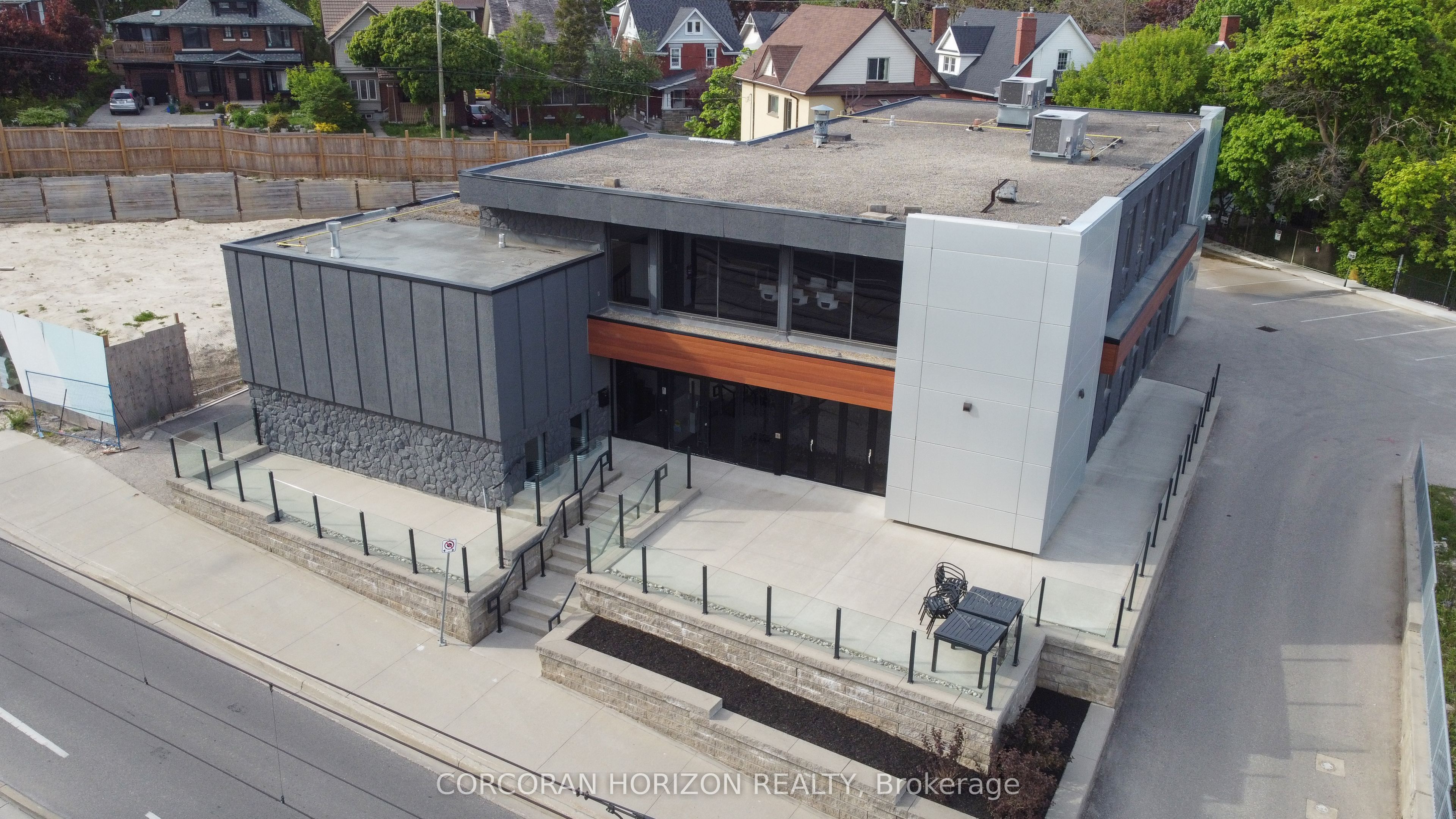 Additional image 4 of 618 King Street W, Kitchener, ON, N2G 1C8
