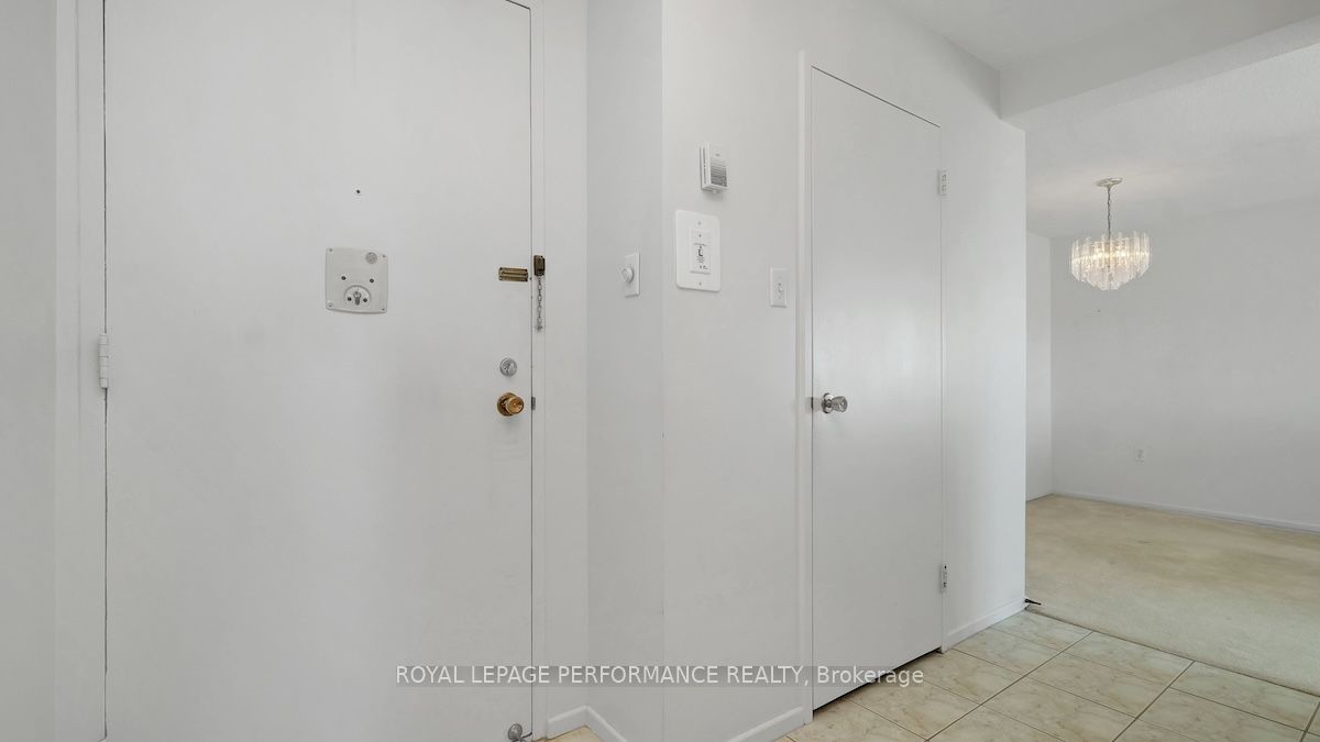 Additional image 3 of 903-915 Elmsmere Road, Ottawa, ON, K1J 8H8