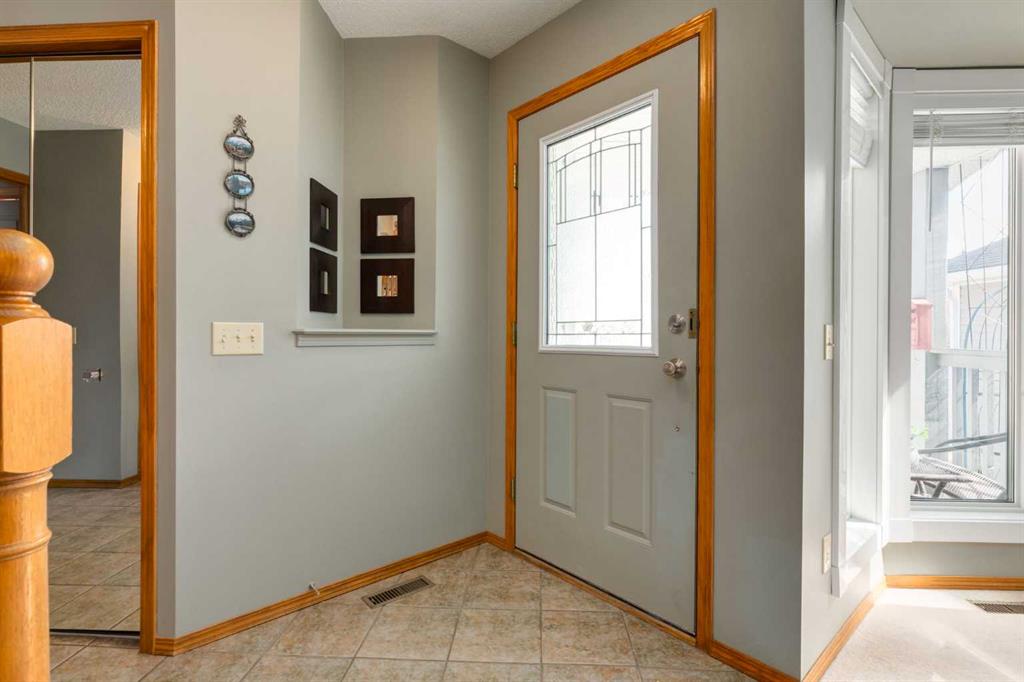 Additional image 4 of 159 Macewan Drive NW, Calgary, AB, T3K 3G5