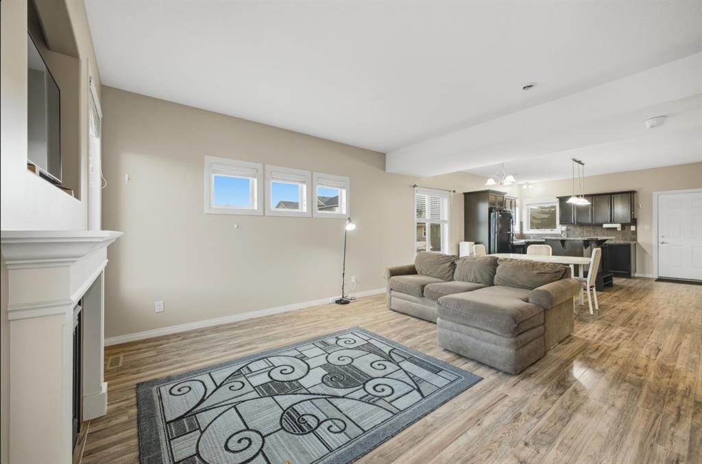 Additional image 4 of 408-150 Vanier Drive, Red Deer, AB, T4R0L1