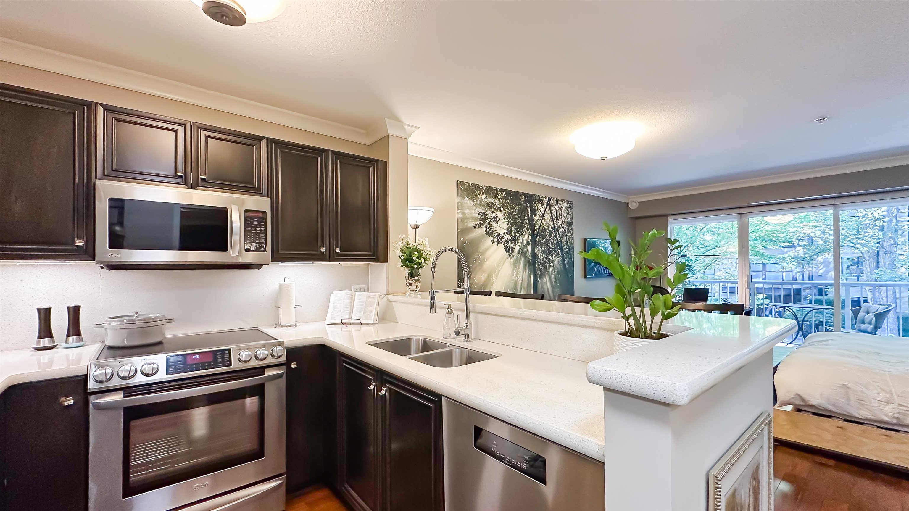 Additional image 4 of 204-2628 Yew Street, Vancouver, BC, V6K 4T4