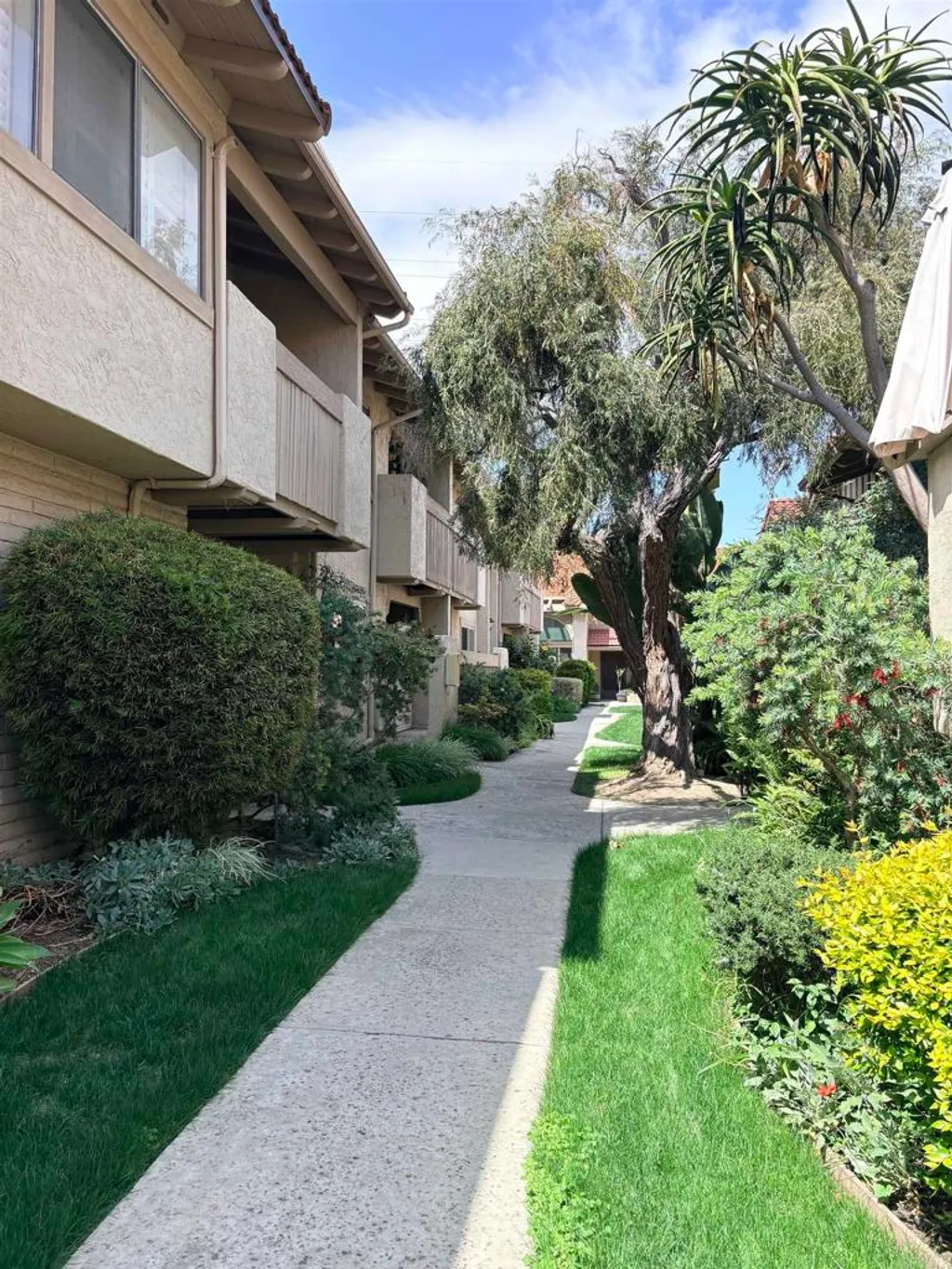 Additional image 2 of 2352 Altisma Way Unit 9, Carlsbad, CA 92009
