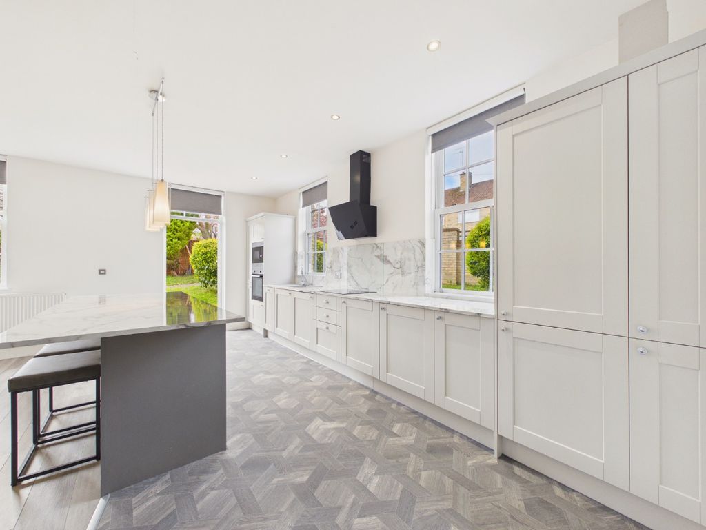 Additional image 8 of 1 bed flat for saleThe Beeches, 99 Main Street, Willerby, Hull, East Riding Of Yorkshire HU10
