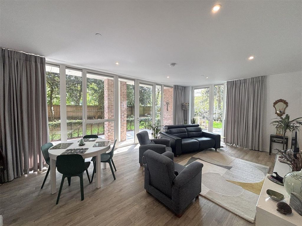Additional image 3 of 2 bed flat for saleAlderley Road, Wilmslow SK9