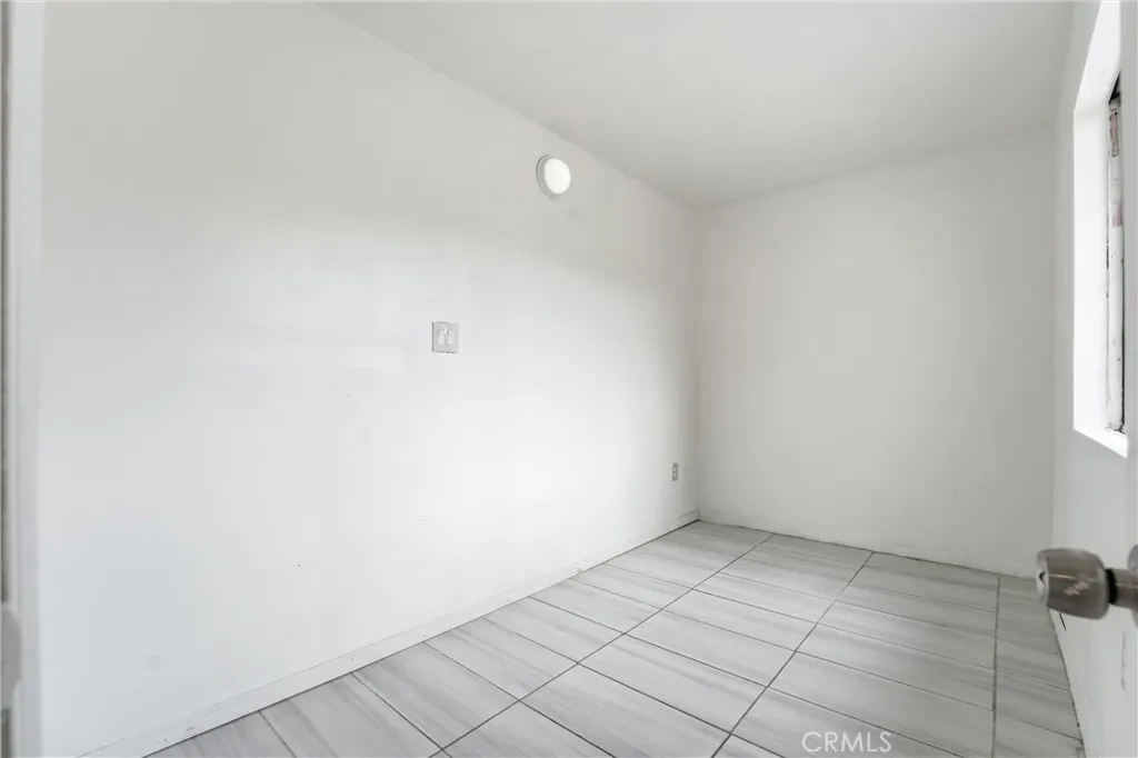 Additional image 18 of 9603 Holmes Avenue, Los Angeles, CA 90002