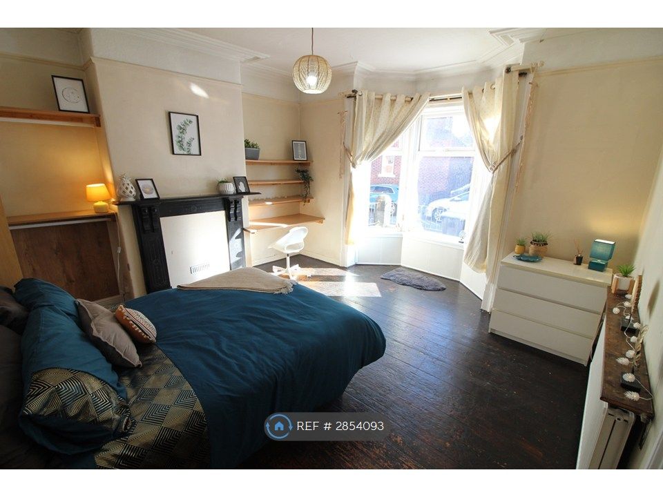 Room to rentLorne St, Chester CH1 photo 2
