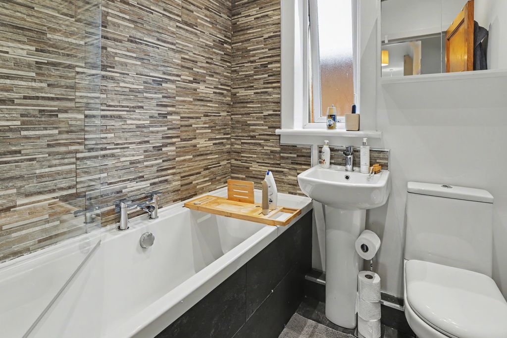 Additional image 19 of 2 bed flat for saleMcgregor Street, Clydebank G81