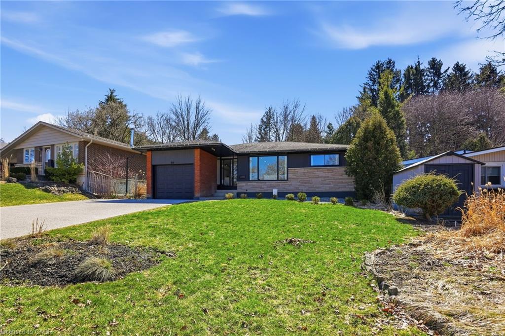84 Pleasant Avenue, Dundas, ON, L9H 3T4 photo 2