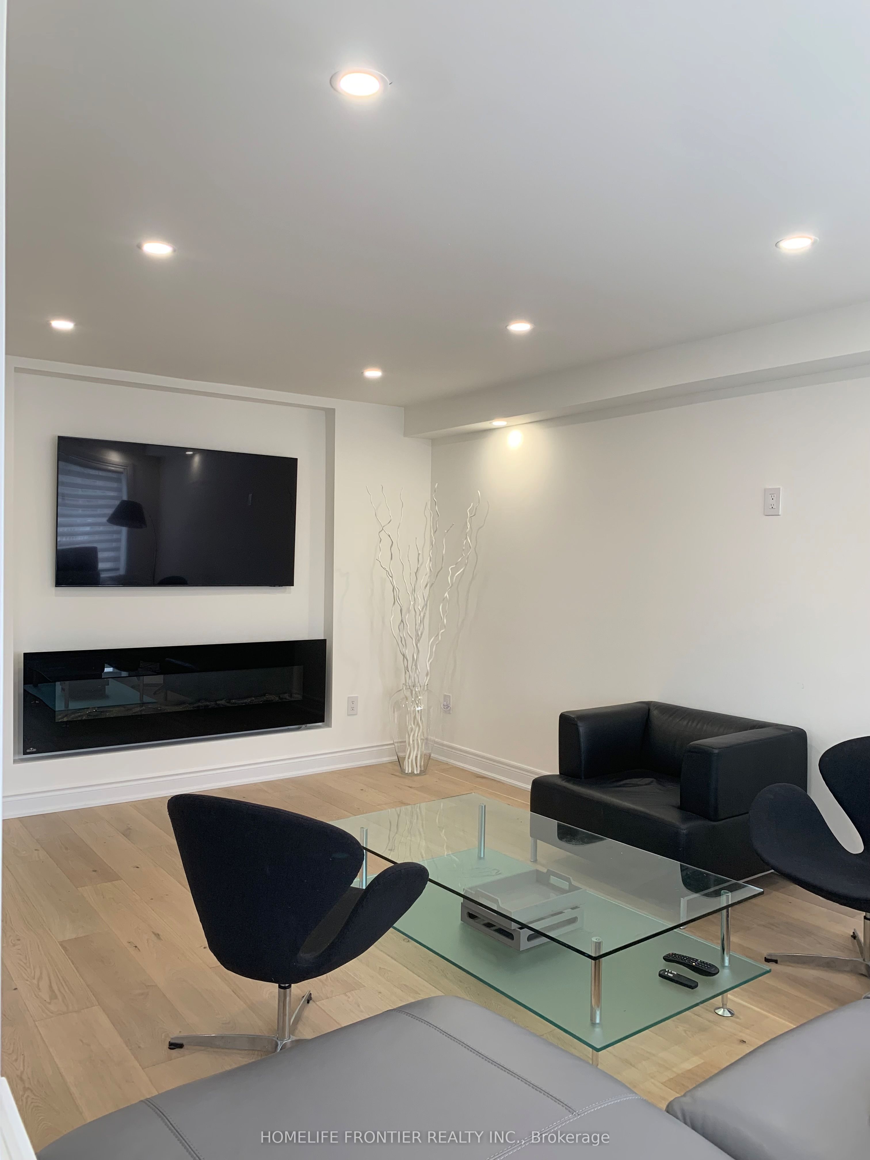 Additional image 6 of 17 Bertram Street W, Toronto, ON, M6M 3S3
