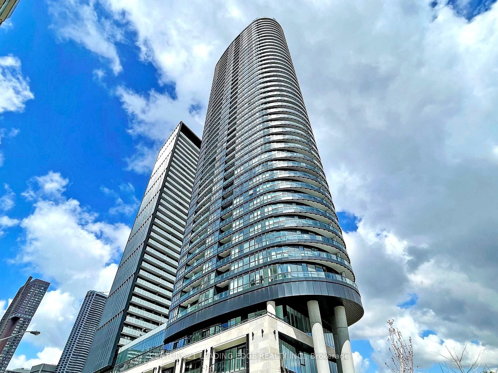 821-585 Bloor Street E, Toronto, ON, M4W 0B3