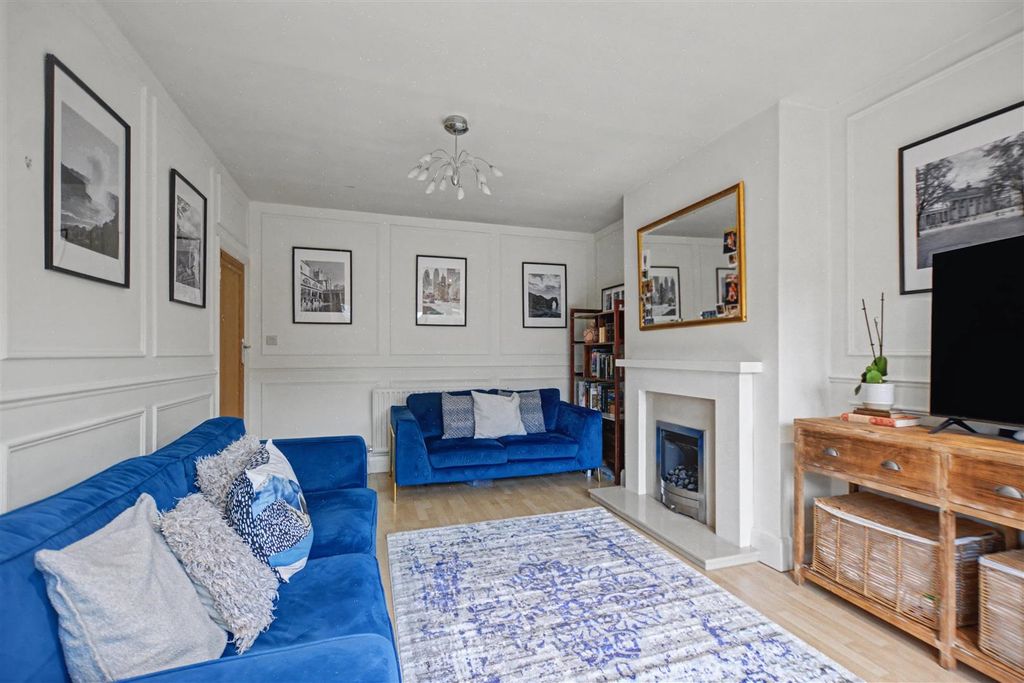Additional image 7 of 3 bed semi-detached house for saleLarch Crescent, Beeston, Nottingham NG9