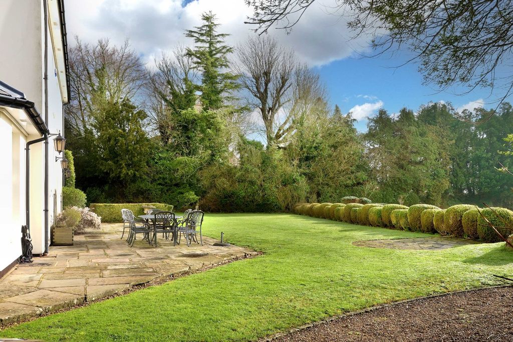 Additional image 22 of 6 bed detached house to rentChurch Road, Penn, High Wycombe HP10