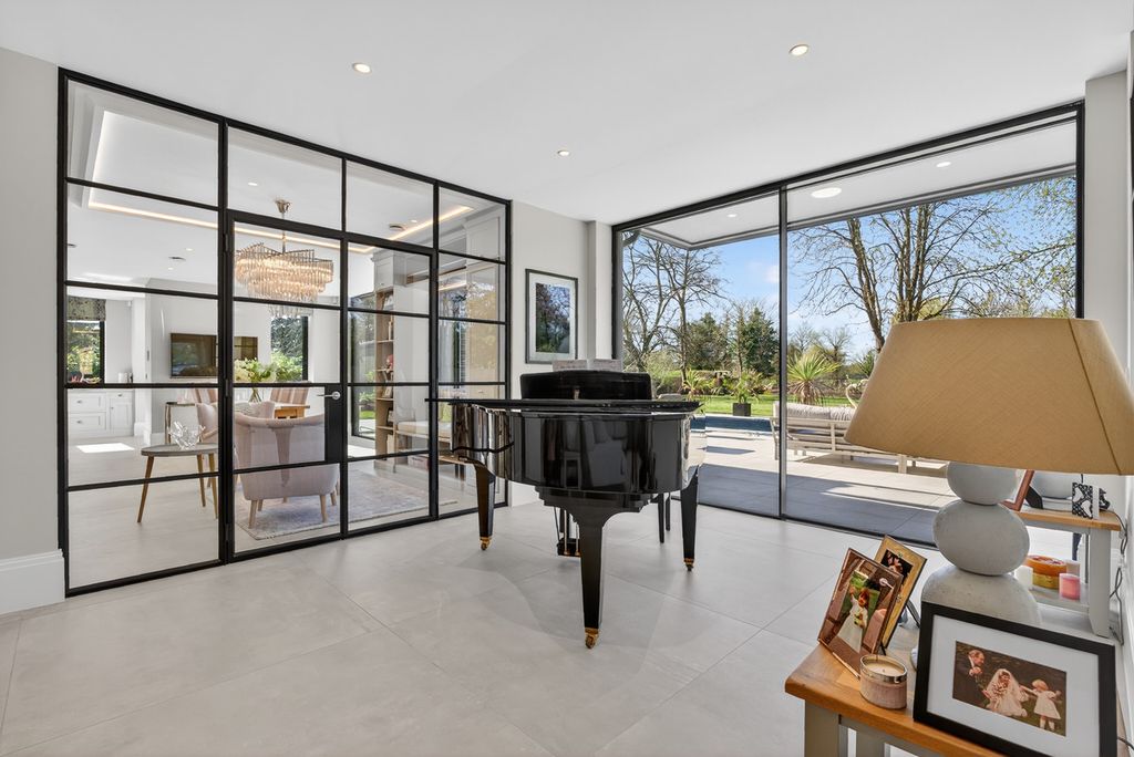 Additional image 17 of 5 bed detached house for saleDorney Reach Road Dorney Reach Maidenhead, Berkshire SL6