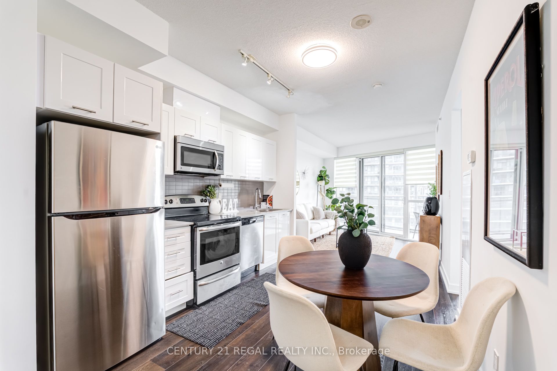Additional image 4 of 2013-20 Bruyeres Mews, Toronto, ON, M5V 0G8
