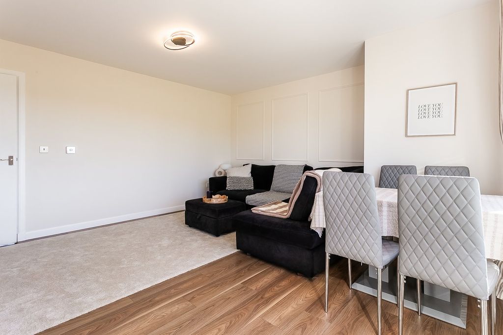 Additional image 4 of 2 bed flat for saleSouth Chesters Gardens, Bonnyrigg EH19