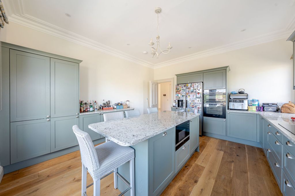 Additional image 7 of 4 bed flat to rentBeech Grove, Harrogate HG2