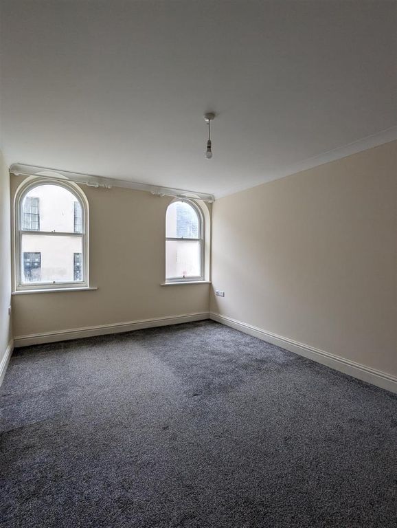 Additional image 3 of 1 bed flat to rentMarket Street, Haverfordwest SA61