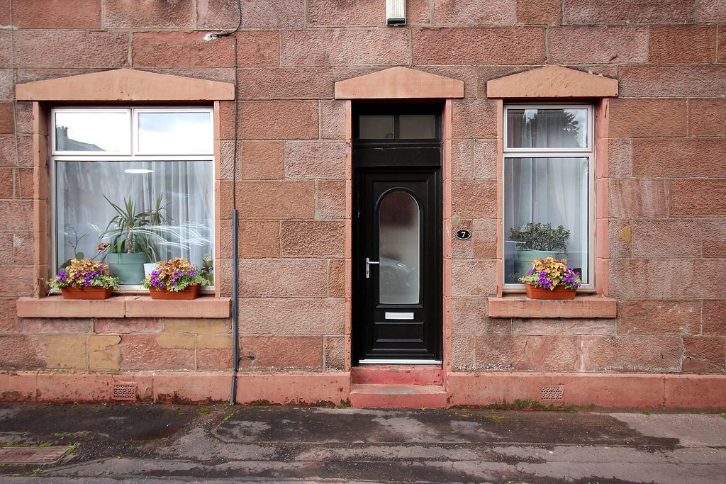 Additional image 2 of 2 bed flat for saleGrange Place, Alexandria G83