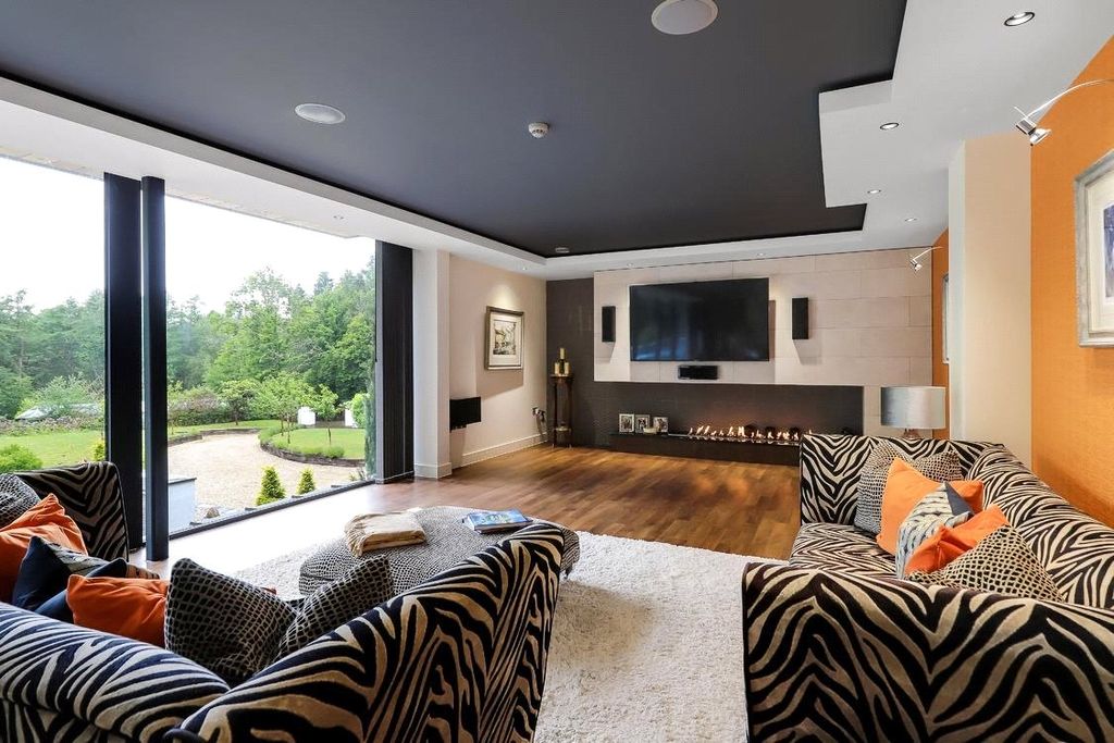 Additional image 11 of 9 bed detached house for saleGardeners Lane, East Wellow, Romsey, Hampshire SO51