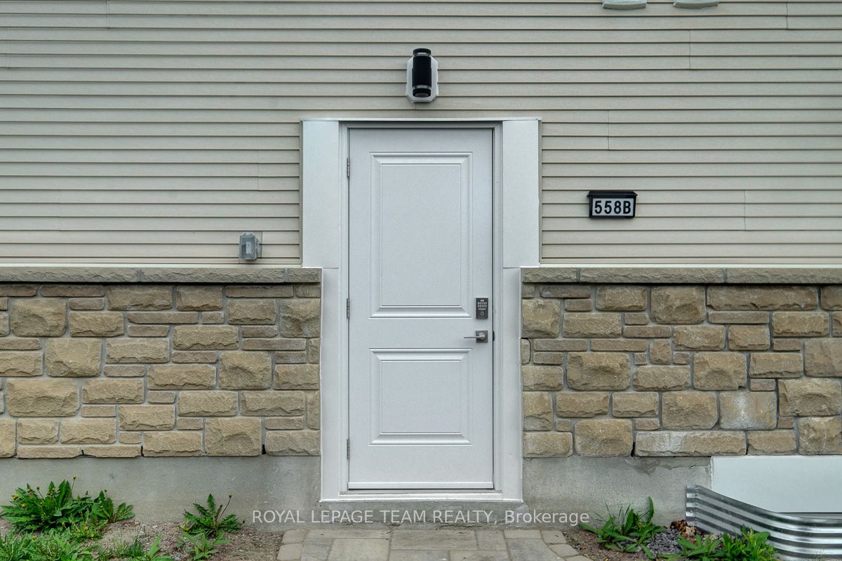Additional image 3 of B-558 Ashbourne Crescent, Ottawa, ON, K2J 0P6